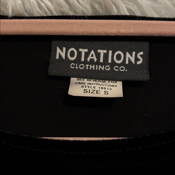 Notations Velvet Blouse Size Small - Picture 2 of 5